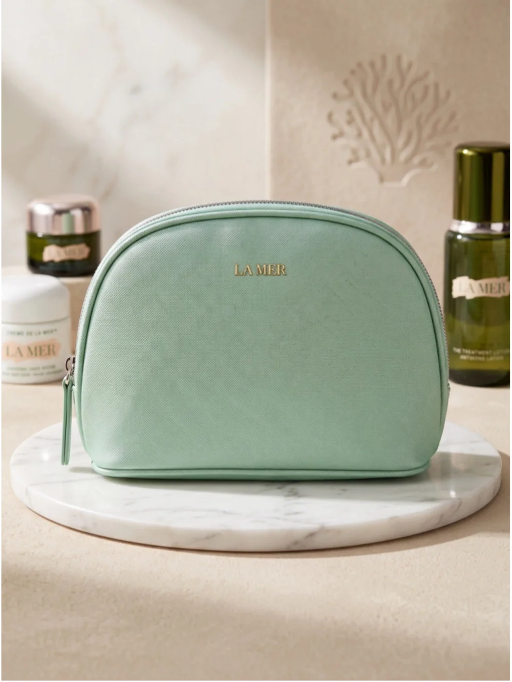 NEW La Mer Green Cosmetic Makeup Travel Bag Zipper Pouch Toiletry Case